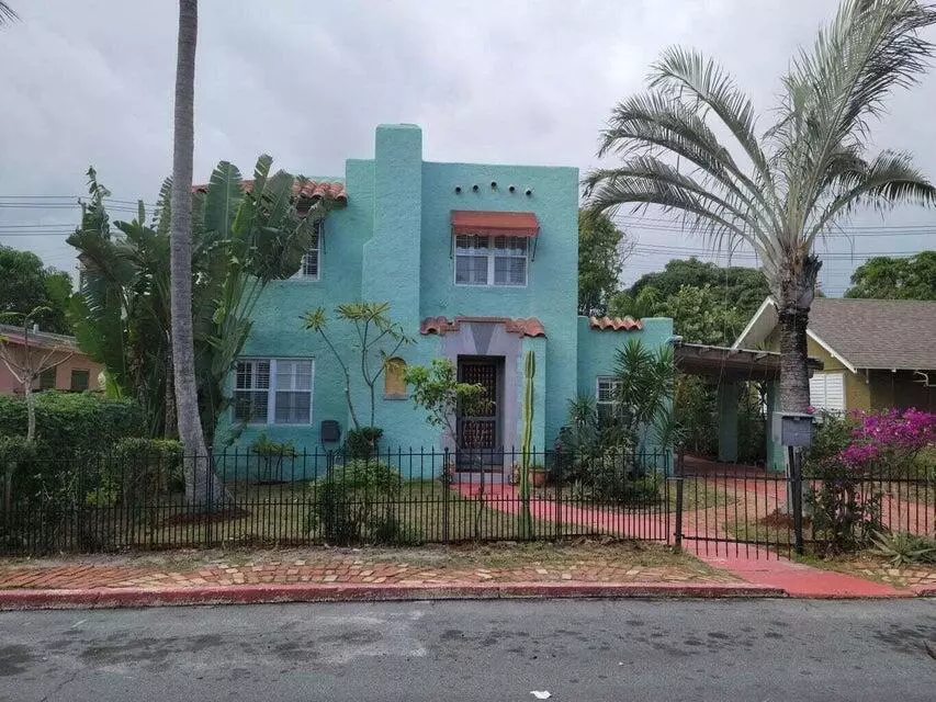Lake Worth Beach, FL 33460,121 S B ST