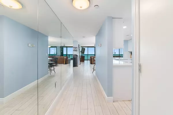 Jensen Beach, FL 34957,8800 S Ocean DR 1102