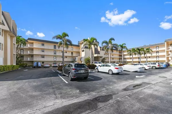 South Palm Beach, FL 33480,3575 S Ocean BLVD 309