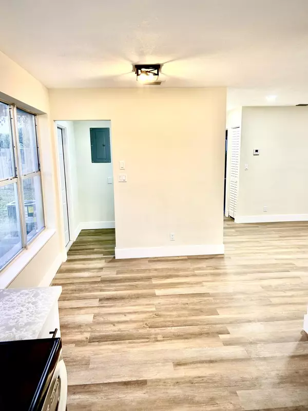 Riviera Beach, FL 33404,1210 W 26th CT