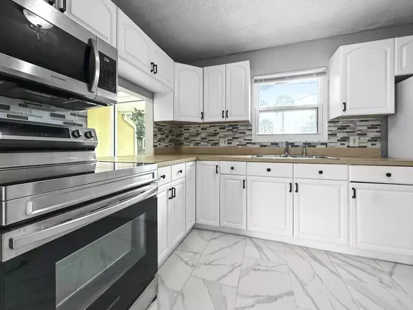 4679 Martha Louise DR, West Palm Beach, FL 33417