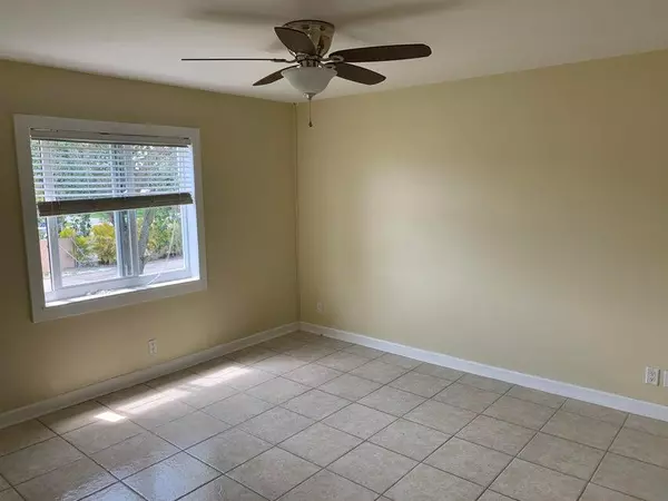 North Palm Beach, FL 33408,761 Hummingbird WAY 202