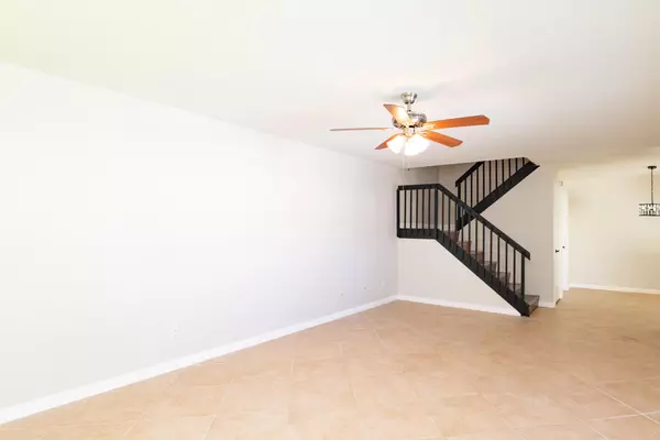 Lake Clarke Shores, FL 33406,8152 Bridgewater CT 52a