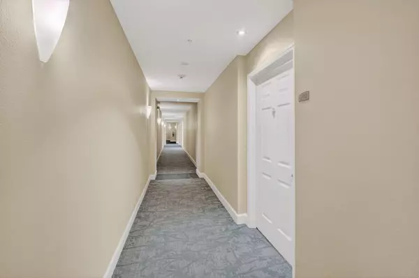 Lantana, FL 33462,804 E Windward WAY 422