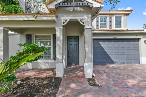 Royal Palm Beach, FL 33411,8639 Tally Ho LN