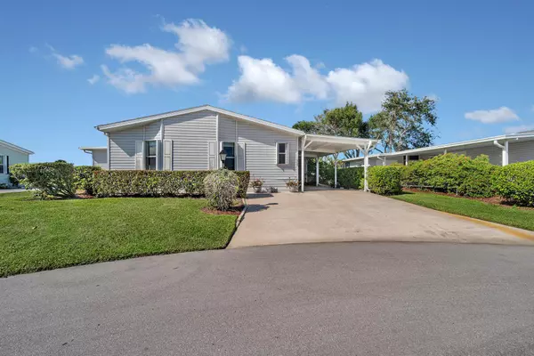 Port Saint Lucie, FL 34952,3708 Nimblewill CT