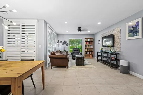 Boca Raton, FL 33434,8547 W Boca Glades BLVD C