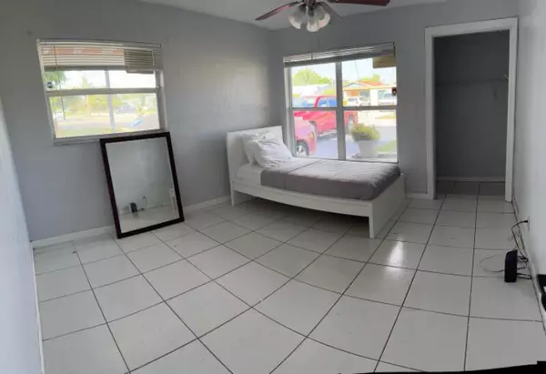 Deerfield Beach, FL 33441,548 NW 2nd WAY A5