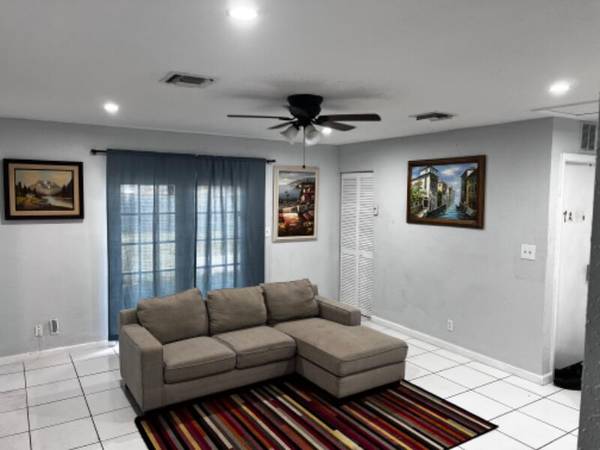 548 NW 2nd WAY A5, Deerfield Beach, FL 33441