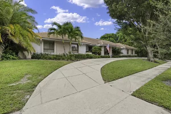 West Palm Beach, FL 33401,2812 Embassy DR