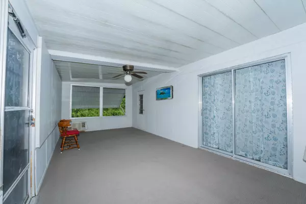 Port Saint Lucie, FL 34952,176 W Caribbean