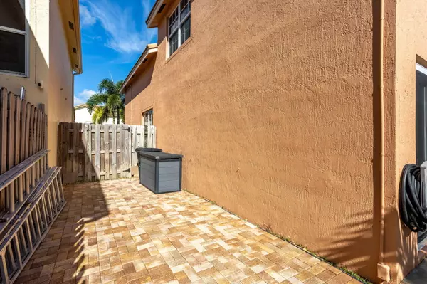 Boynton Beach, FL 33436,7658 Colony Palm DR