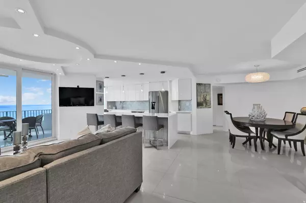 Boca Raton, FL 33432,550 S Ocean BLVD Ph6