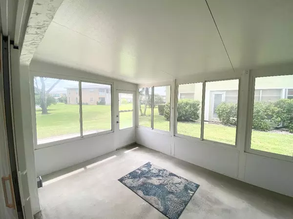 Delray Beach, FL 33445,1051 Orange TER 101