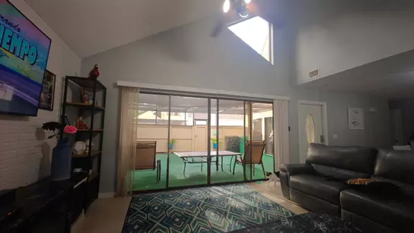 Port Saint Lucie, FL 34952,1100 SE Mitchell AVE 401