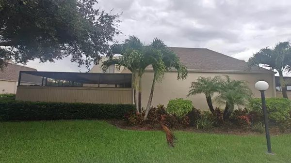 Port Saint Lucie, FL 34952,1100 SE Mitchell AVE 401