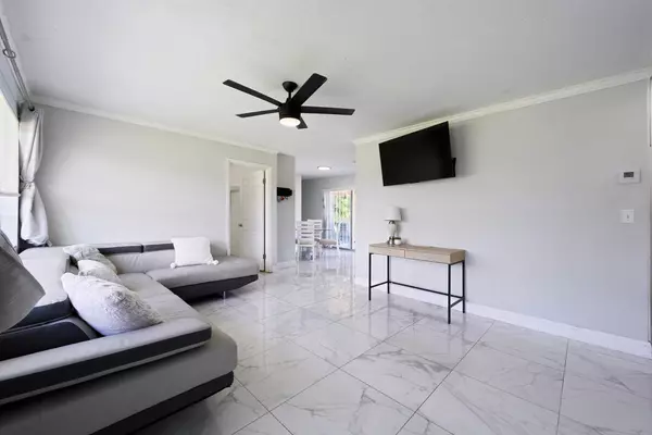 Riviera Beach, FL 33404,310 W 16th WAY