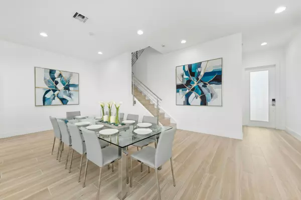 Fort Lauderdale, FL 33315,1450 SW 23rd ST 1450