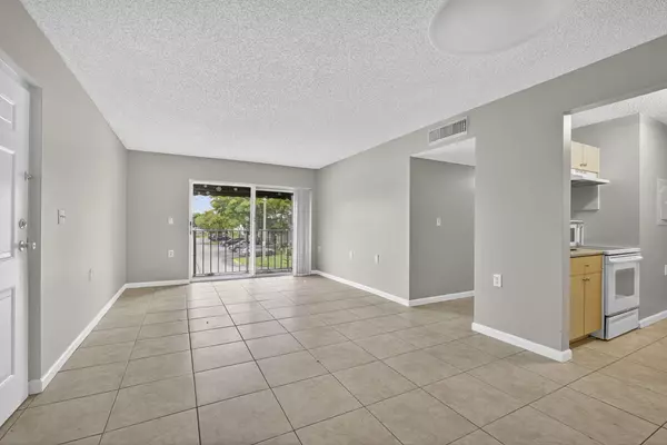 West Palm Beach, FL 33411,1139 Lake Terry DR M