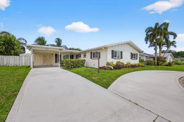 4359 Gardenia DR, Palm Beach Gardens, FL 33410