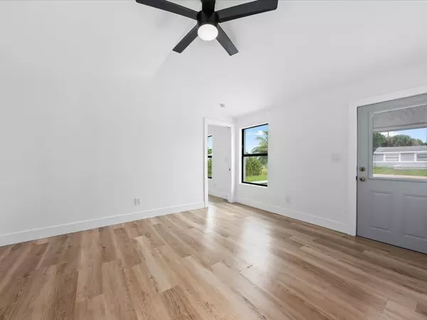 Lake Worth, FL 33462,1170 Highview Rd