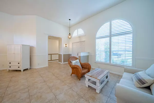 Boynton Beach, FL 33472,5549 Descartes CIR