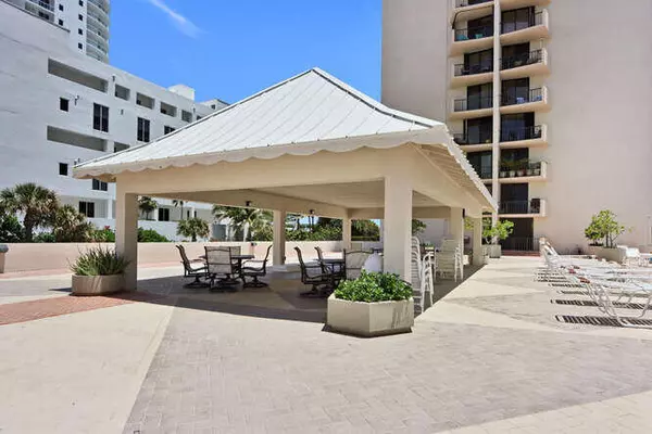 Singer Island, FL 33404,4200 N Ocean DR 2-903