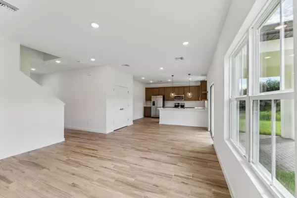 Fort Pierce, FL 34945,333 Silver Sands LN 6