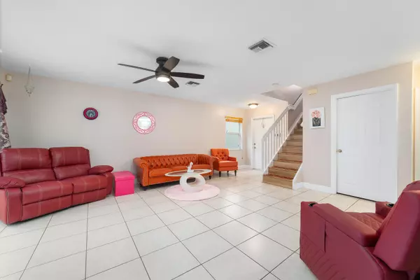 Coconut Creek, FL 33073,3943 Crescent Creek DR