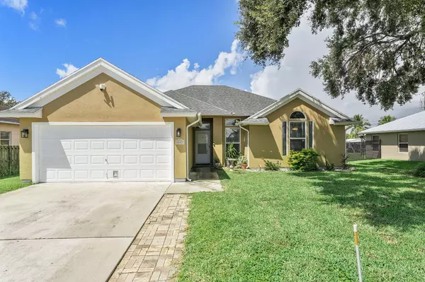 1622 SW Realty ST, Port Saint Lucie, FL 34987