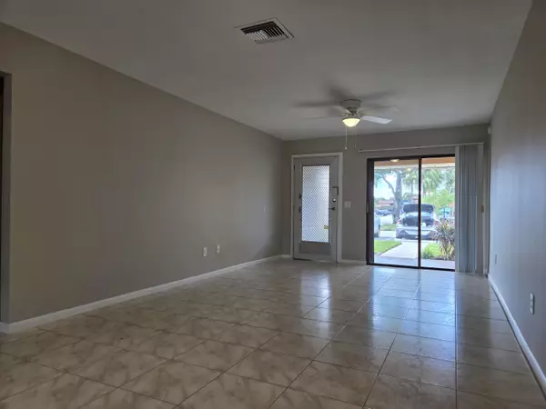 West Palm Beach, FL 33415,5957 Forest Hill BLVD 4