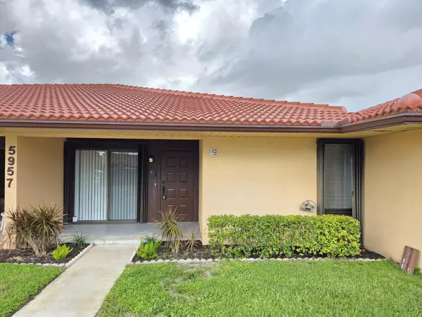 5957 Forest Hill BLVD 4, West Palm Beach, FL 33415