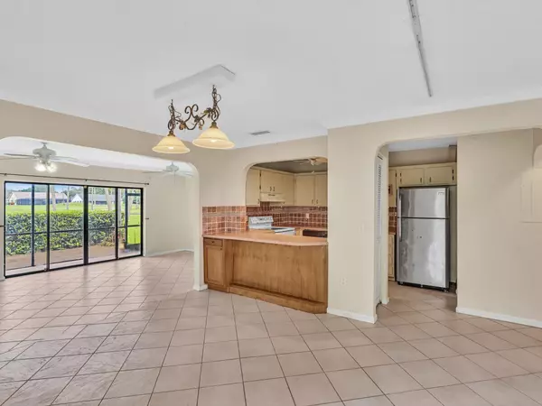 Delray Beach, FL 33445,2635 Lowson BLVD D