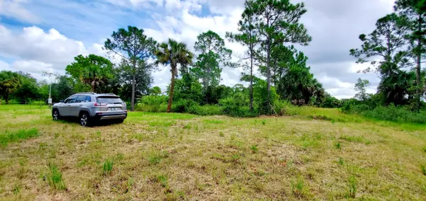 Vero Beach, FL 32966,9730 20th LN