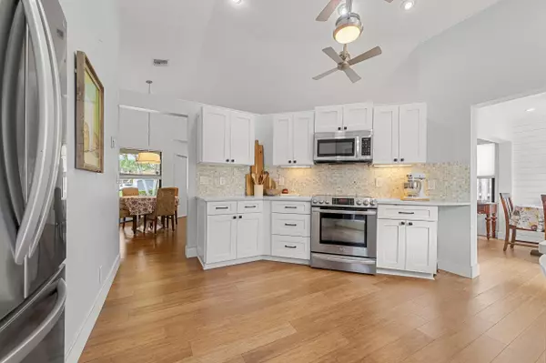 Wellington, FL 33414,1712 Shoreside CIR