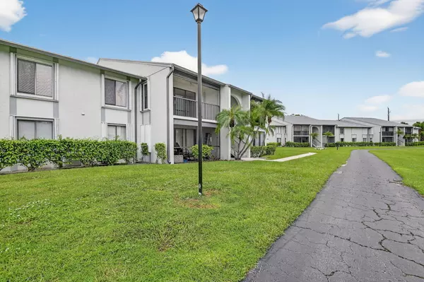 West Palm Beach, FL 33409,1002 Green Pine BLVD C2