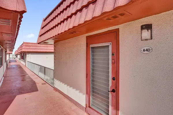 Delray Beach, FL 33446,40 Saxony A