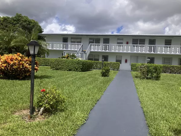 71 Cambridge D, West Palm Beach, FL 33417