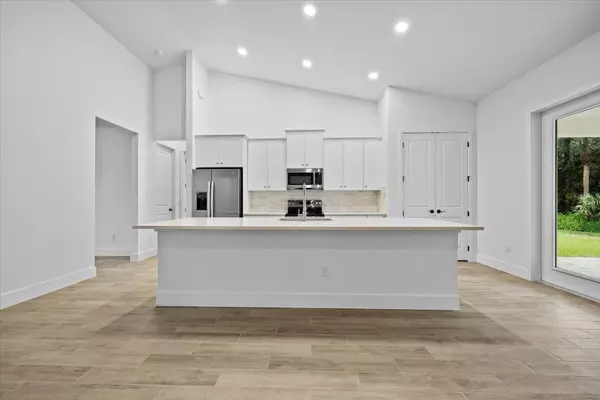 Loxahatchee, FL 33470,16701 84th CT