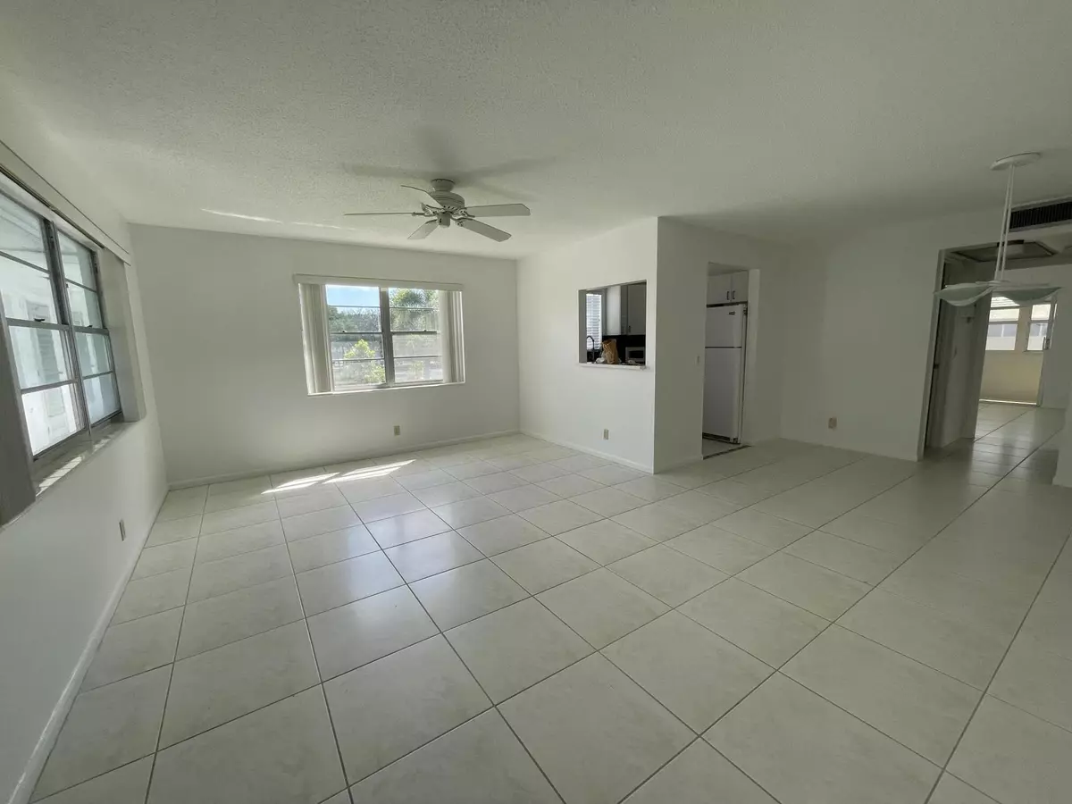 West Palm Beach, FL 33417,343 Windsor O