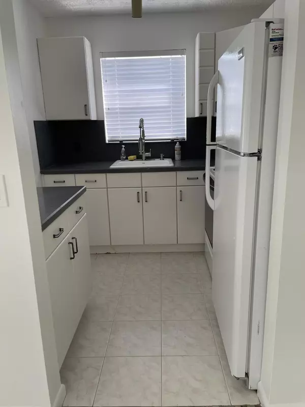 West Palm Beach, FL 33417,343 Windsor O