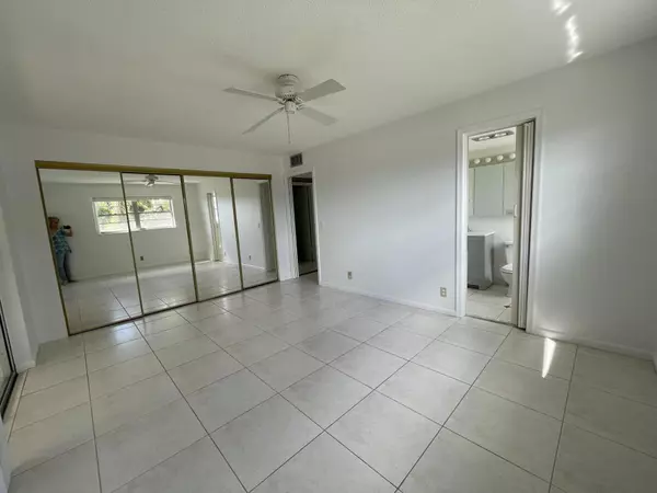 West Palm Beach, FL 33417,343 Windsor O