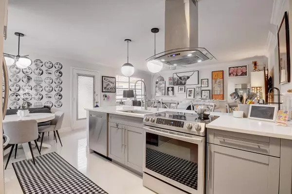 274 Capri F, Delray Beach, FL 33484