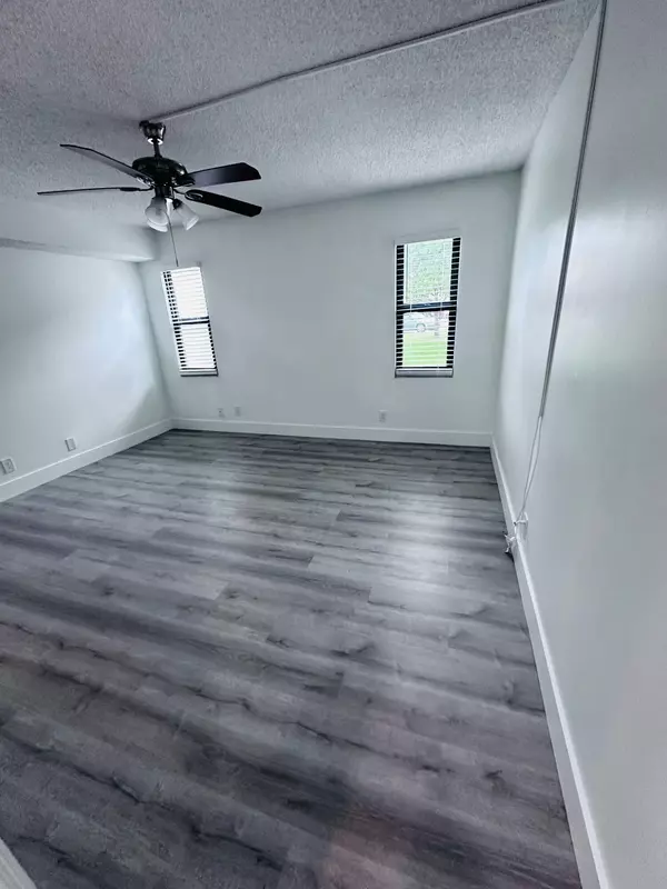 North Lauderdale, FL 33068,7951 Southgate BLVD F1