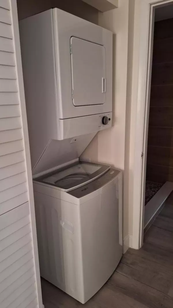 Boca Raton, FL 33428,9430 Boca Cove CIR 209