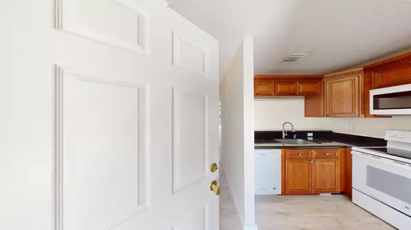 West Palm Beach, FL 33415,62 Plumage LN