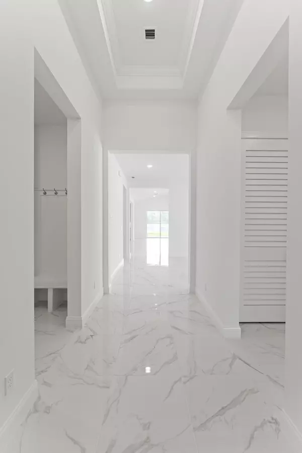 Port Saint Lucie, FL 34987,10264 NW Field Flower TRL 179