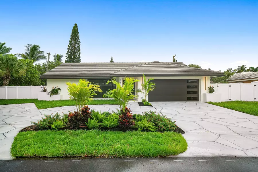 1291 Bimini LN, Singer Island, FL 33404