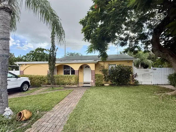 260 Jackson AVE, Greenacres, FL 33463
