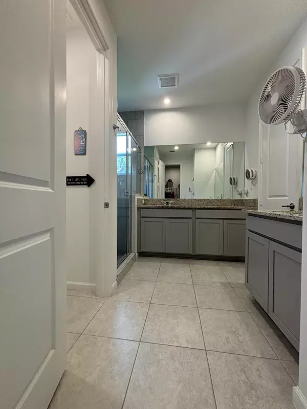 West Palm Beach, FL 33413,6607 Pointe Of Woods DR